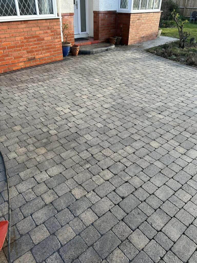 paving and patio cleans gloucestershire and the cotswolds
